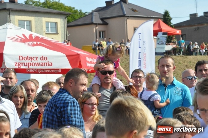 Zdjęcie w galerii na portalu naszraciborz.pl: Raciborskie Air-Show nad Ulgą wiadomości z regionu