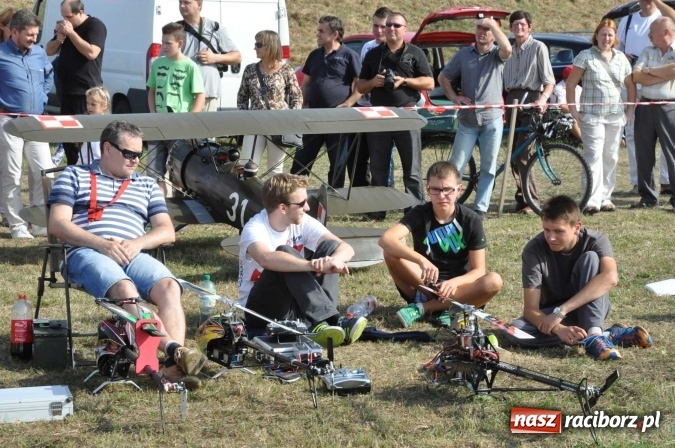 Zdjęcie w galerii na portalu naszraciborz.pl: Raciborskie Air-Show nad Ulgą wiadomości z regionu
