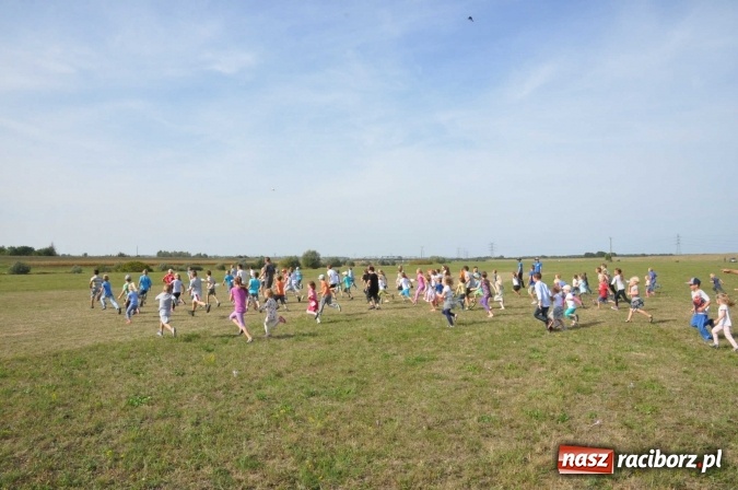 Zdjęcie w galerii na portalu naszraciborz.pl: Raciborskie Air-Show nad Ulgą wiadomości z regionu