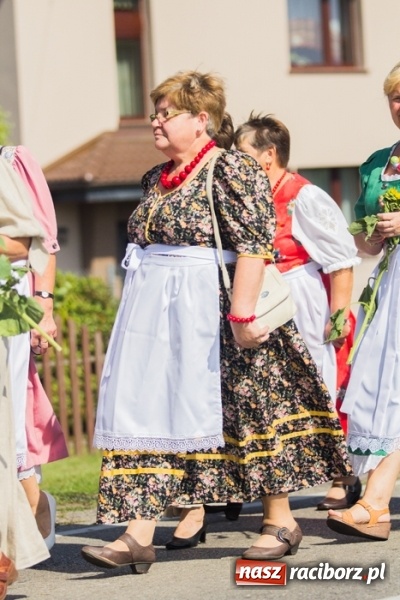 Zdjęcie w galerii na portalu naszraciborz.pl: Dożynki 2015 - złoty pociąg w Samborowicach wiadomości z regionu