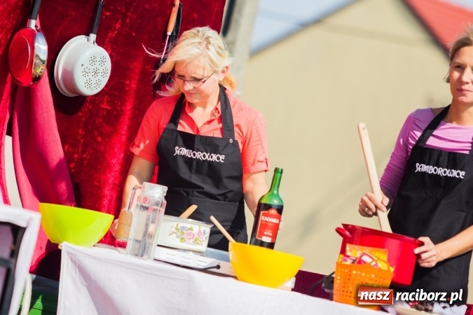 Zdjęcie w galerii na portalu naszraciborz.pl: Dożynki 2015 - złoty pociąg w Samborowicach wiadomości z regionu