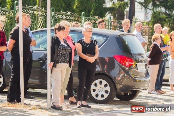 Zdjęcie w galerii na portalu naszraciborz.pl: Dożynki 2015 - złoty pociąg w Samborowicach wiadomości z regionu