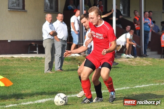 Zdjęcie w galerii na portalu naszraciborz.pl: Kobyla gromi Bieńkowice w meczu o fotel lidera wiadomości z regionu