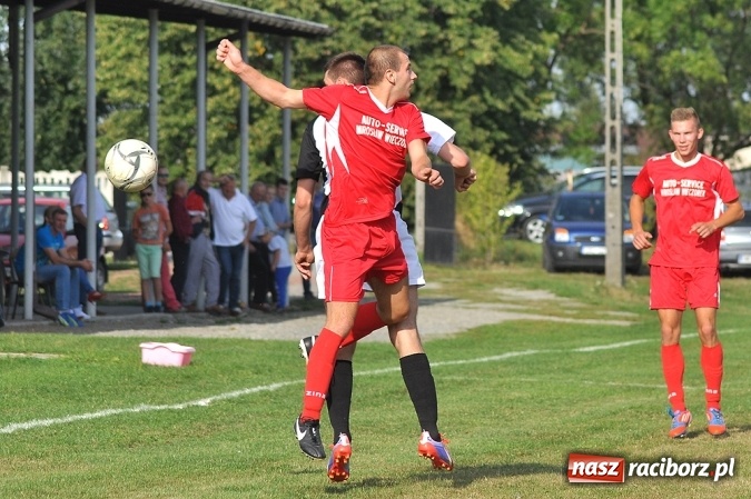 Zdjęcie w galerii na portalu naszraciborz.pl: Kobyla gromi Bieńkowice w meczu o fotel lidera wiadomości z regionu