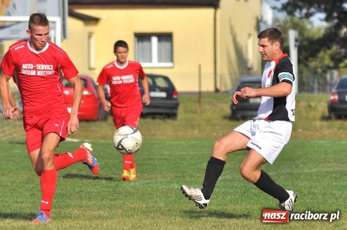 Zdjęcie w galerii na portalu naszraciborz.pl: Kobyla gromi Bieńkowice w meczu o fotel lidera wiadomości z regionu