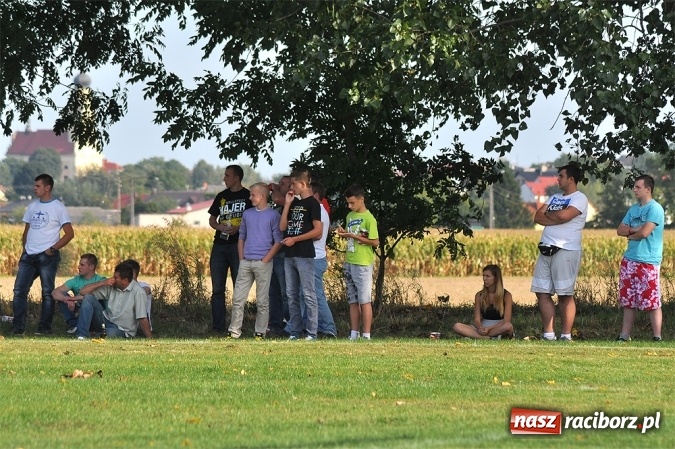 Zdjęcie w galerii na portalu naszraciborz.pl: Kobyla gromi Bieńkowice w meczu o fotel lidera wiadomości z regionu