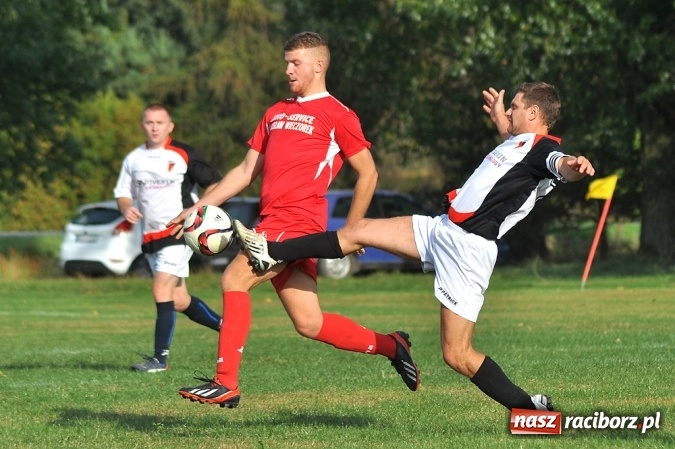 Zdjęcie w galerii na portalu naszraciborz.pl: Kobyla gromi Bieńkowice w meczu o fotel lidera wiadomości z regionu