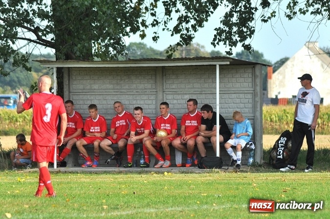 Zdjęcie w galerii na portalu naszraciborz.pl: Kobyla gromi Bieńkowice w meczu o fotel lidera wiadomości z regionu