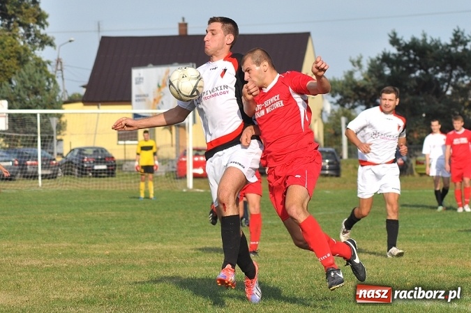 Zdjęcie w galerii na portalu naszraciborz.pl: Kobyla gromi Bieńkowice w meczu o fotel lidera wiadomości z regionu