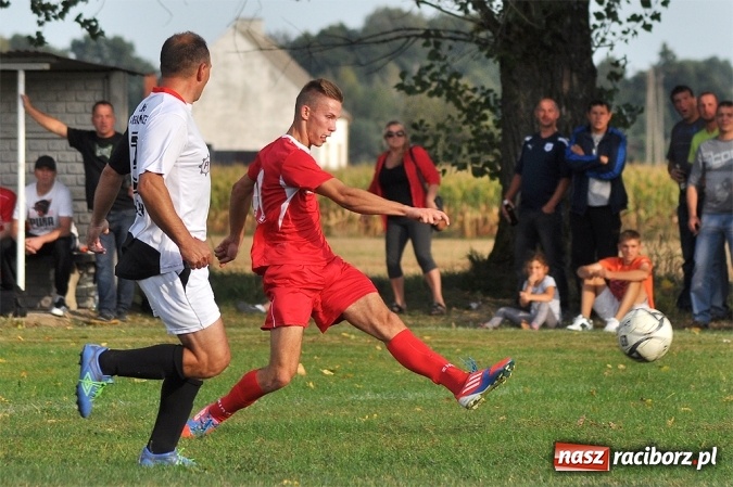 Zdjęcie w galerii na portalu naszraciborz.pl: Kobyla gromi Bieńkowice w meczu o fotel lidera wiadomości z regionu