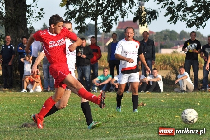 Zdjęcie w galerii na portalu naszraciborz.pl: Kobyla gromi Bieńkowice w meczu o fotel lidera wiadomości z regionu