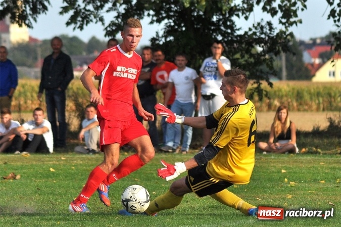 Zdjęcie w galerii na portalu naszraciborz.pl: Kobyla gromi Bieńkowice w meczu o fotel lidera wiadomości z regionu
