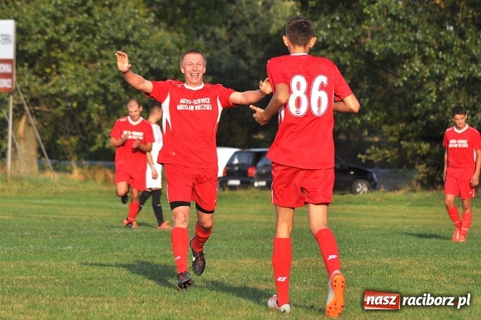 Zdjęcie w galerii na portalu naszraciborz.pl: Kobyla gromi Bieńkowice w meczu o fotel lidera wiadomości z regionu