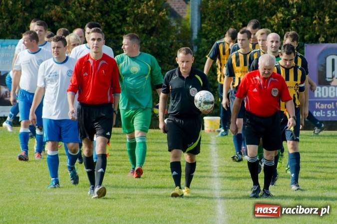 Zdjęcie w galerii na portalu naszraciborz.pl: Markowicki festiwal zmarnowanych okazji. Punkty pojechały do Gaszowic wiadomości z regionu