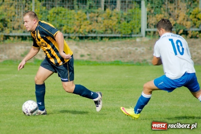 Zdjęcie w galerii na portalu naszraciborz.pl: Markowicki festiwal zmarnowanych okazji. Punkty pojechały do Gaszowic wiadomości z regionu