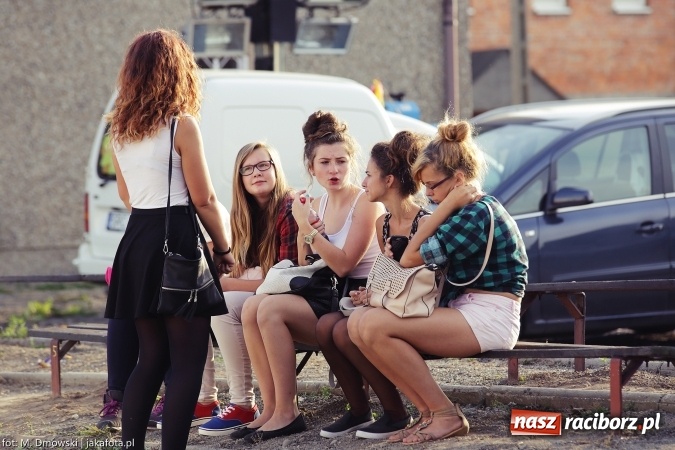 Zdjęcie w galerii na portalu naszraciborz.pl: Dożynki 2015 - W Owsiszczach z wielką pompą. Obszerna fotorelacja - korowód i występy wiadomości z regionu