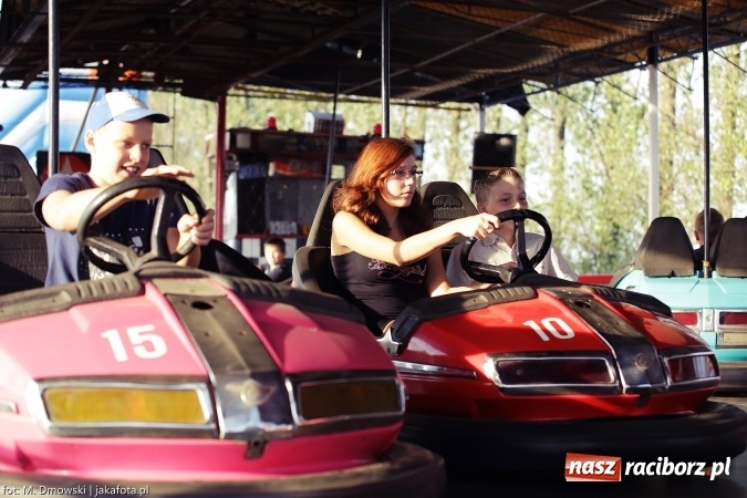 Zdjęcie w galerii na portalu naszraciborz.pl: Dożynki 2015 - W Owsiszczach z wielką pompą. Obszerna fotorelacja - korowód i występy wiadomości z regionu