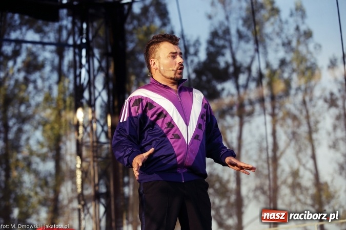 Zdjęcie w galerii na portalu naszraciborz.pl: Dożynki 2015 - W Owsiszczach z wielką pompą. Obszerna fotorelacja - korowód i występy wiadomości z regionu