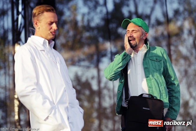 Zdjęcie w galerii na portalu naszraciborz.pl: Dożynki 2015 - W Owsiszczach z wielką pompą. Obszerna fotorelacja - korowód i występy wiadomości z regionu