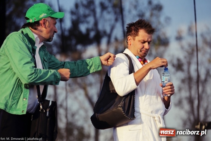 Zdjęcie w galerii na portalu naszraciborz.pl: Dożynki 2015 - W Owsiszczach z wielką pompą. Obszerna fotorelacja - korowód i występy wiadomości z regionu