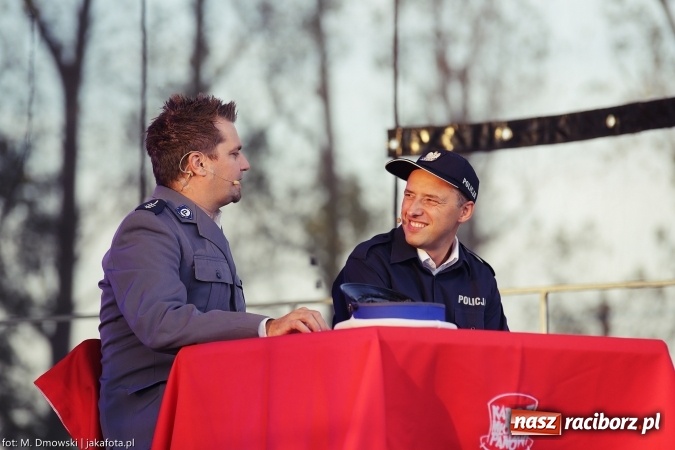 Zdjęcie w galerii na portalu naszraciborz.pl: Dożynki 2015 - W Owsiszczach z wielką pompą. Obszerna fotorelacja - korowód i występy wiadomości z regionu