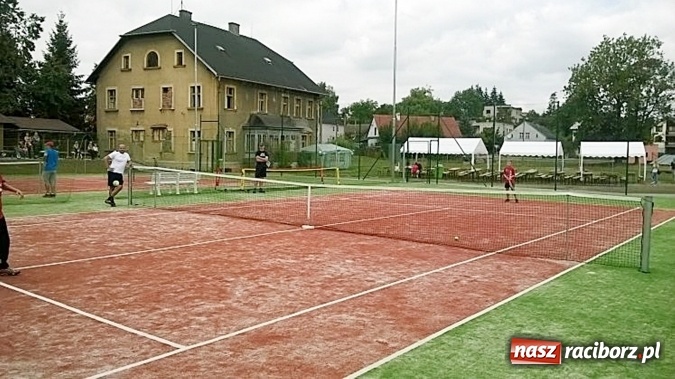 Zdjęcie w galerii na portalu naszraciborz.pl: Tenisiści TKKF Rafako w Czechach  wiadomości z regionu