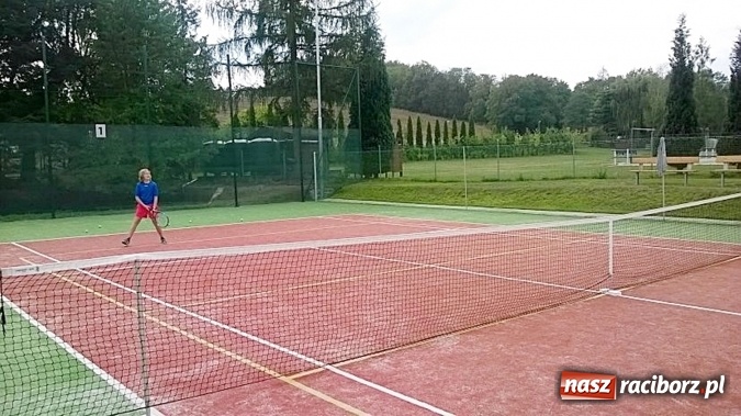 Zdjęcie w galerii na portalu naszraciborz.pl: Tenisiści TKKF Rafako w Czechach  wiadomości z regionu