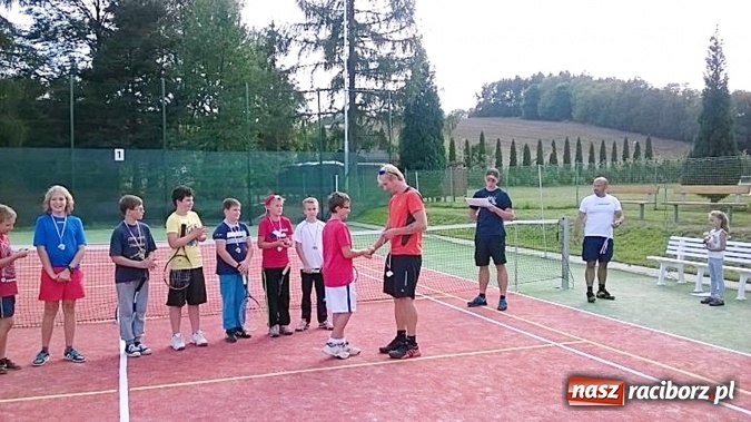 Zdjęcie w galerii na portalu naszraciborz.pl: Tenisiści TKKF Rafako w Czechach  wiadomości z regionu