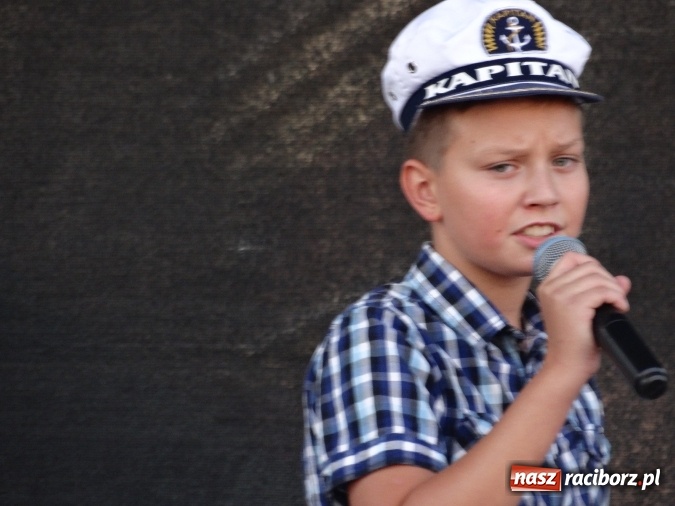 Zdjęcie w galerii na portalu naszraciborz.pl: Młodzieżowy Dom Kultury pożegnał lato na raciborskim rynku wiadomości z regionu