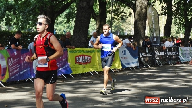 Zdjęcie w galerii na portalu naszraciborz.pl: Raciborski akcent na 33. PKO Wrocław Maratonie  wiadomości z regionu