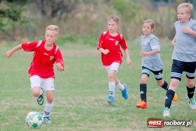 Zdjęcie w galerii na portalu naszraciborz.pl: Orliki: Derby Płoni dla Unii wiadomości z regionu