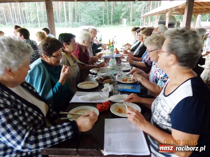 Zdjęcie w galerii na portalu naszraciborz.pl: Jesienny wieczór z piosenką w Rudzie Kozielskiej wiadomości z regionu
