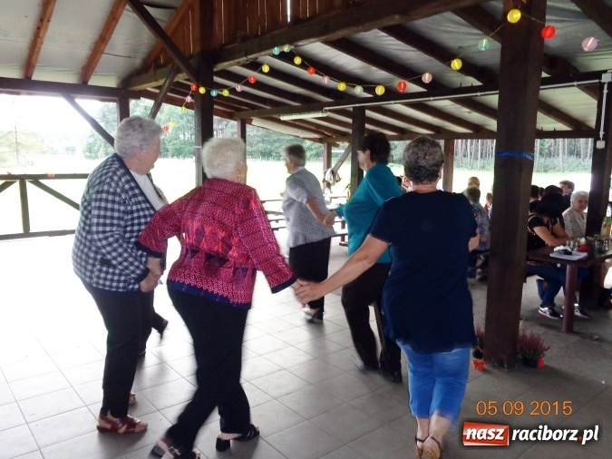 Zdjęcie w galerii na portalu naszraciborz.pl: Jesienny wieczór z piosenką w Rudzie Kozielskiej wiadomości z regionu
