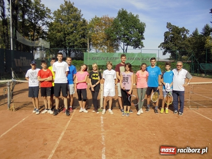 Zdjęcie w galerii na portalu naszraciborz.pl: Młodzieżowe mistrzostwa TKKF RAFAKO w tenisie wiadomości z regionu