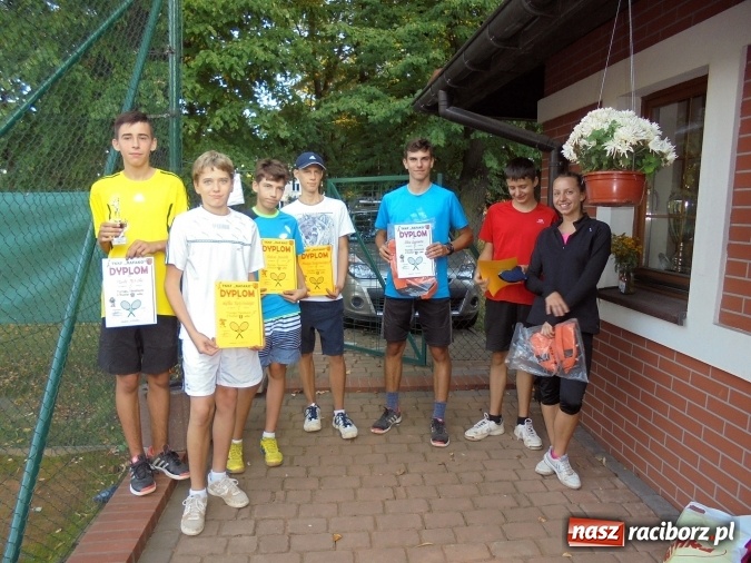 Zdjęcie w galerii na portalu naszraciborz.pl: Młodzieżowe mistrzostwa TKKF RAFAKO w tenisie wiadomości z regionu