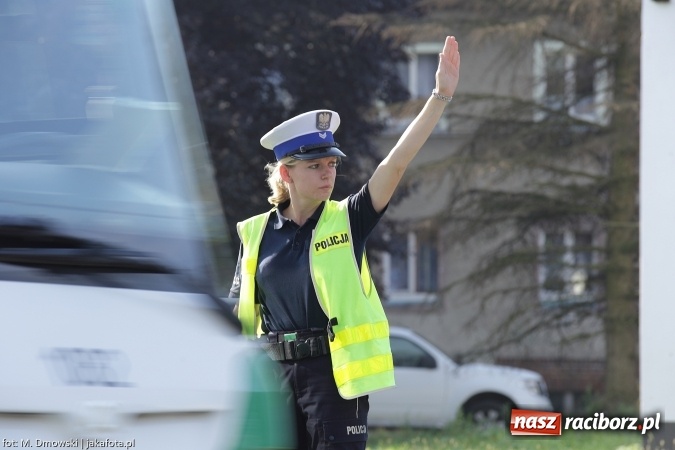Zdjęcie w galerii na portalu naszraciborz.pl: Kolizja na Ocickiej - kierowca renault nie udzielił pierwszeństwa i uderzył w volkswagena wiadomości z regionu