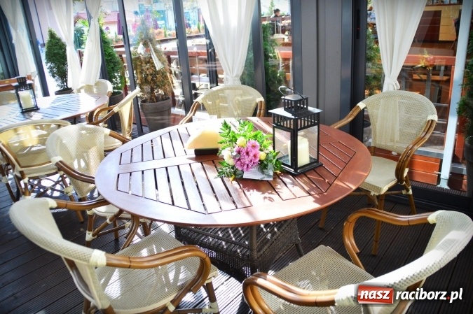 Zdjęcie w galerii na portalu naszraciborz.pl: Tajemnicze bukieciki ozdobiły Racibórz wiadomości z regionu