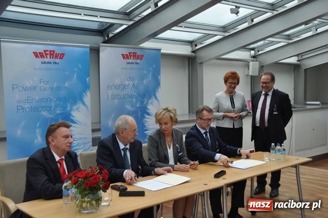 Zdjęcie w galerii na portalu naszraciborz.pl: Umowa Rafako SA z AGH – z korzyścią dla nauki i przemysłu  wiadomości z regionu