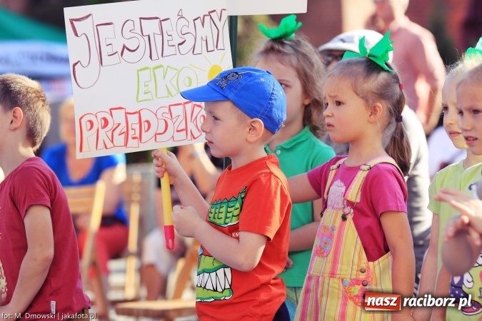 Zdjęcie w galerii na portalu naszraciborz.pl: Ekologicznie na raciborskim rynku już po raz piętnasty wiadomości z regionu