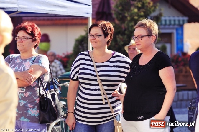 Zdjęcie w galerii na portalu naszraciborz.pl: Ekologicznie na raciborskim rynku już po raz piętnasty wiadomości z regionu