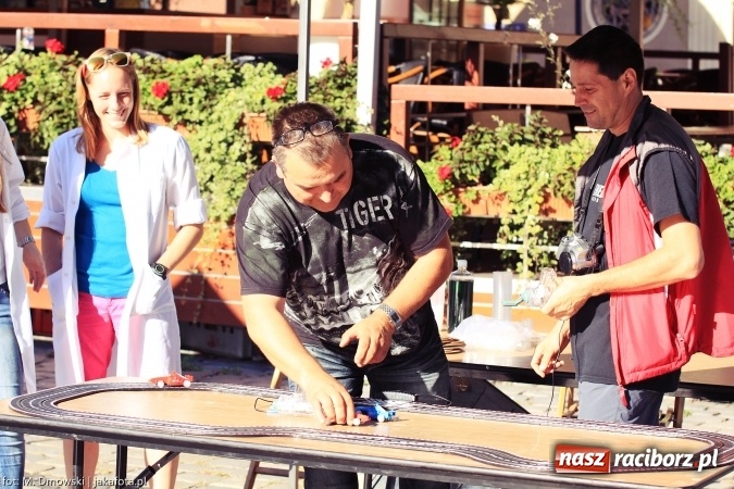 Zdjęcie w galerii na portalu naszraciborz.pl: Ekologicznie na raciborskim rynku już po raz piętnasty wiadomości z regionu