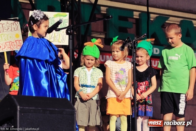 Zdjęcie w galerii na portalu naszraciborz.pl: Ekologicznie na raciborskim rynku już po raz piętnasty wiadomości z regionu