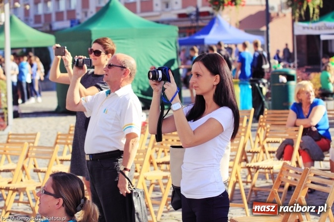 Zdjęcie w galerii na portalu naszraciborz.pl: Ekologicznie na raciborskim rynku już po raz piętnasty wiadomości z regionu