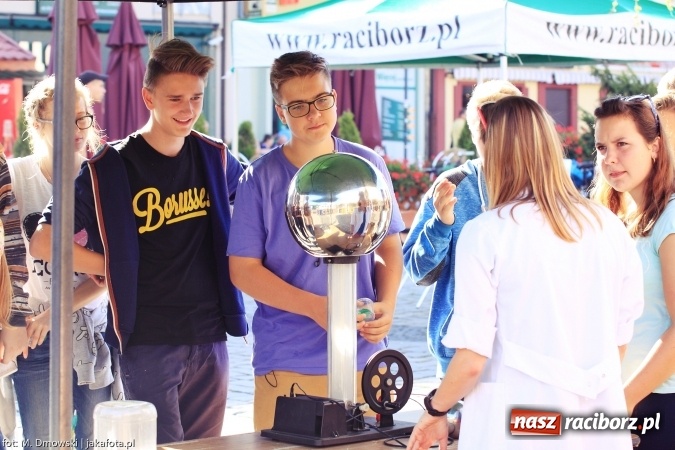 Zdjęcie w galerii na portalu naszraciborz.pl: Ekologicznie na raciborskim rynku już po raz piętnasty wiadomości z regionu