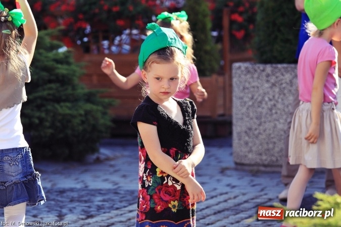 Zdjęcie w galerii na portalu naszraciborz.pl: Ekologicznie na raciborskim rynku już po raz piętnasty wiadomości z regionu