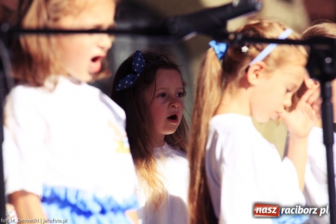 Zdjęcie w galerii na portalu naszraciborz.pl: Ekologicznie na raciborskim rynku już po raz piętnasty wiadomości z regionu