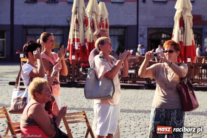 Zdjęcie w galerii na portalu naszraciborz.pl: Ekologicznie na raciborskim rynku już po raz piętnasty wiadomości z regionu