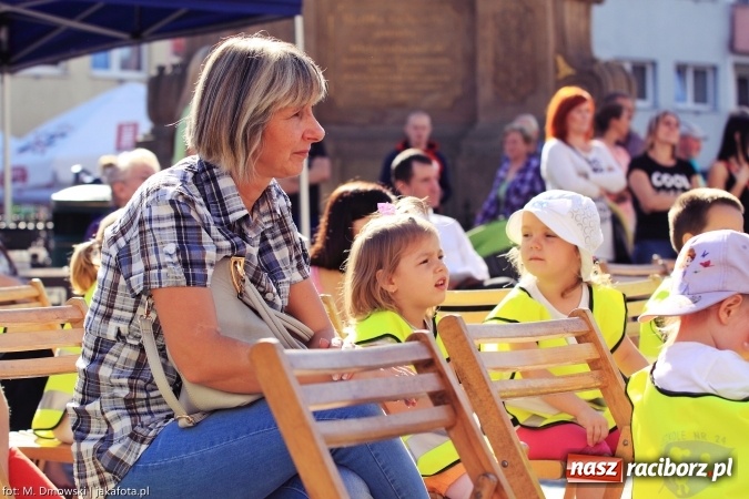 Zdjęcie w galerii na portalu naszraciborz.pl: Ekologicznie na raciborskim rynku już po raz piętnasty wiadomości z regionu