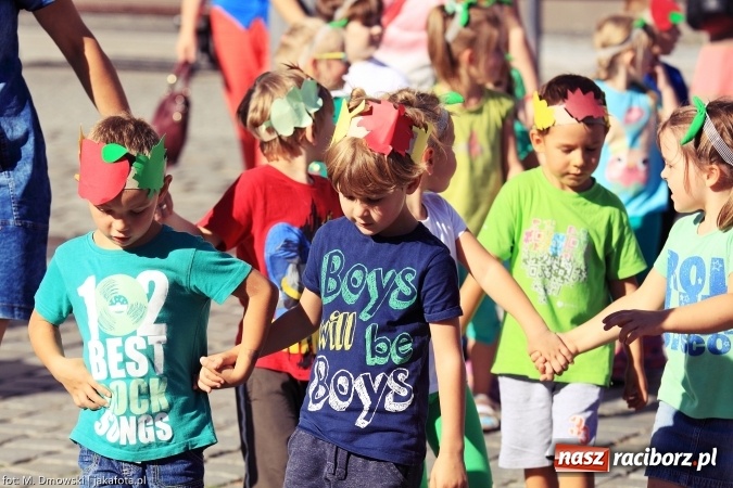 Zdjęcie w galerii na portalu naszraciborz.pl: Ekologicznie na raciborskim rynku już po raz piętnasty wiadomości z regionu