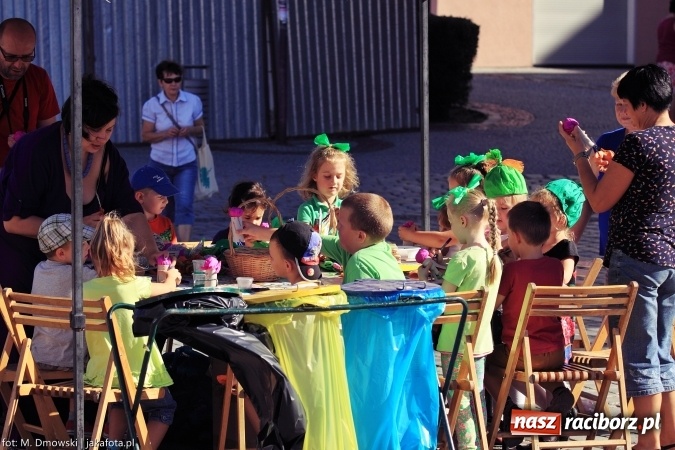 Zdjęcie w galerii na portalu naszraciborz.pl: Ekologicznie na raciborskim rynku już po raz piętnasty wiadomości z regionu